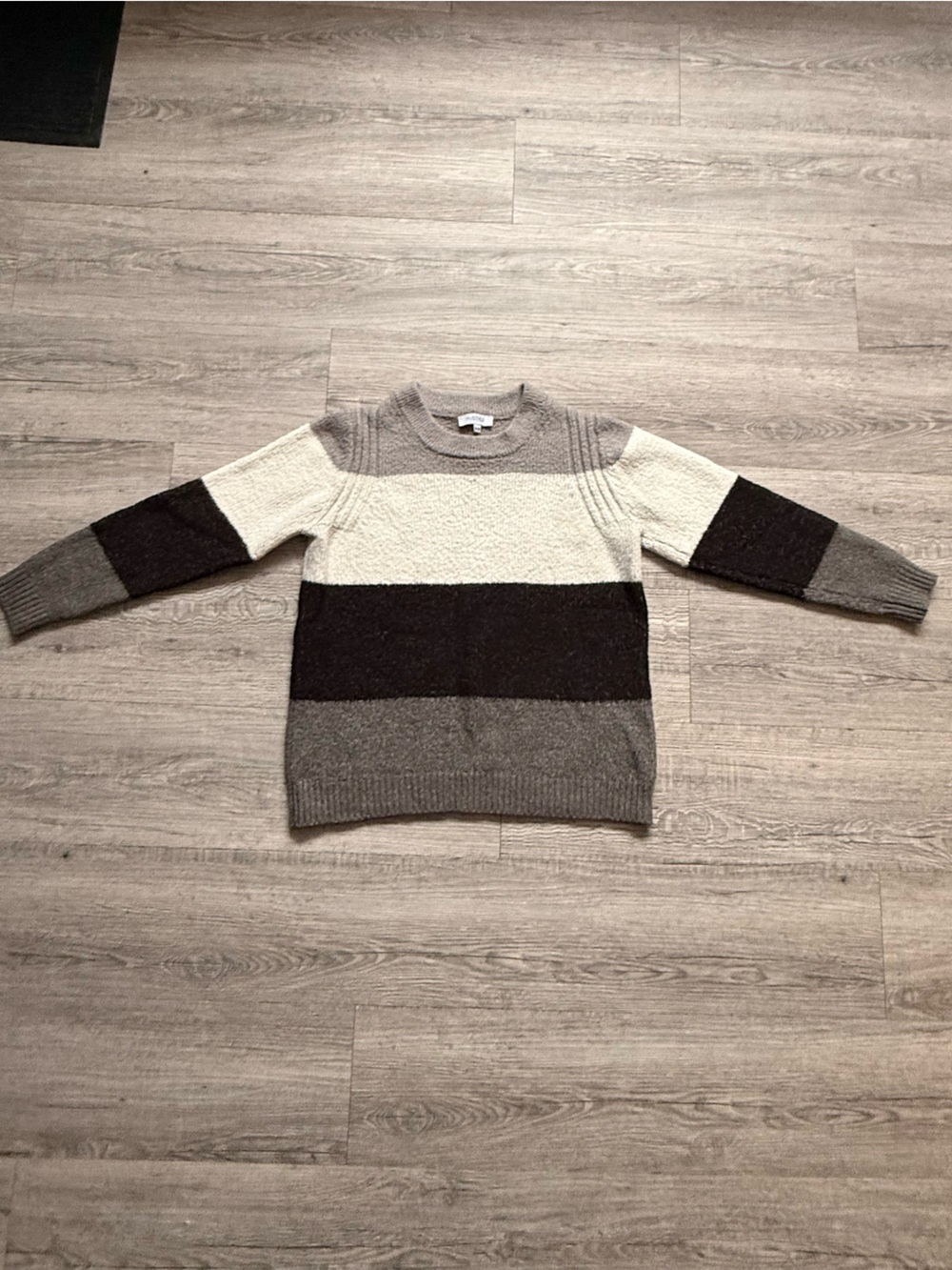 Colorblock Crewneck Sweater in Cream, Gray & Black